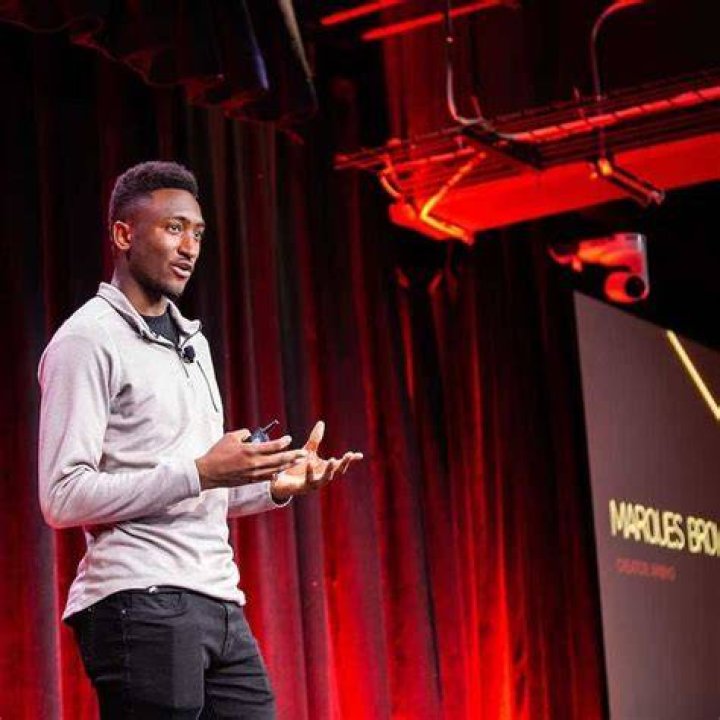 MKBHD (Marques Brownlee) age, measurements, full name, girlfriend