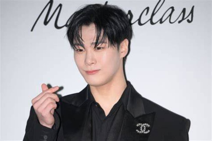 Moonbin of Kpop group ASTRO dies at age 25