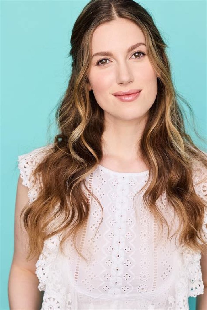 Natalie Friedman Biography, Height & Life Story Super Stars Bio