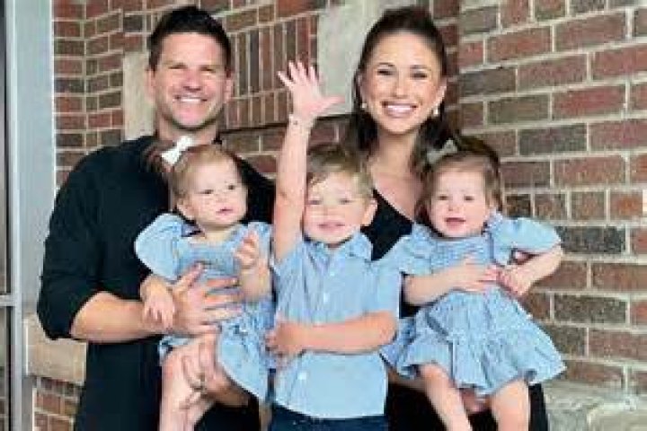Nia Peeples Spouse, Children, Husband, Family, Age, Measurements