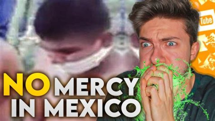 No Mercy In Mexico Viral Video From Blog Del Narco As Horrific Video Of Father Son Being Killed By Cartel Goes Trending