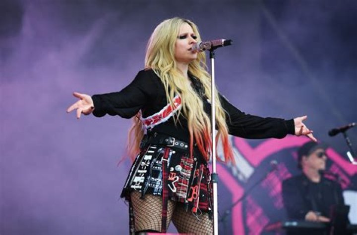 old avril Avril Lavigne Photo (5721112) Fanpop