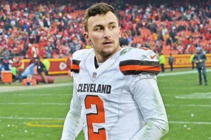 Old Johnny Manziel NFL Photo Capturing Attention (TWEETS)