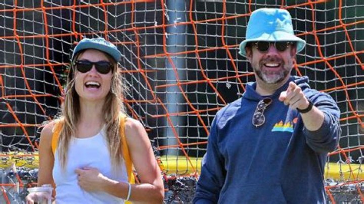 Olivia Wilde and Jason Sudeikis' Son Steals the Show at Bball Game E