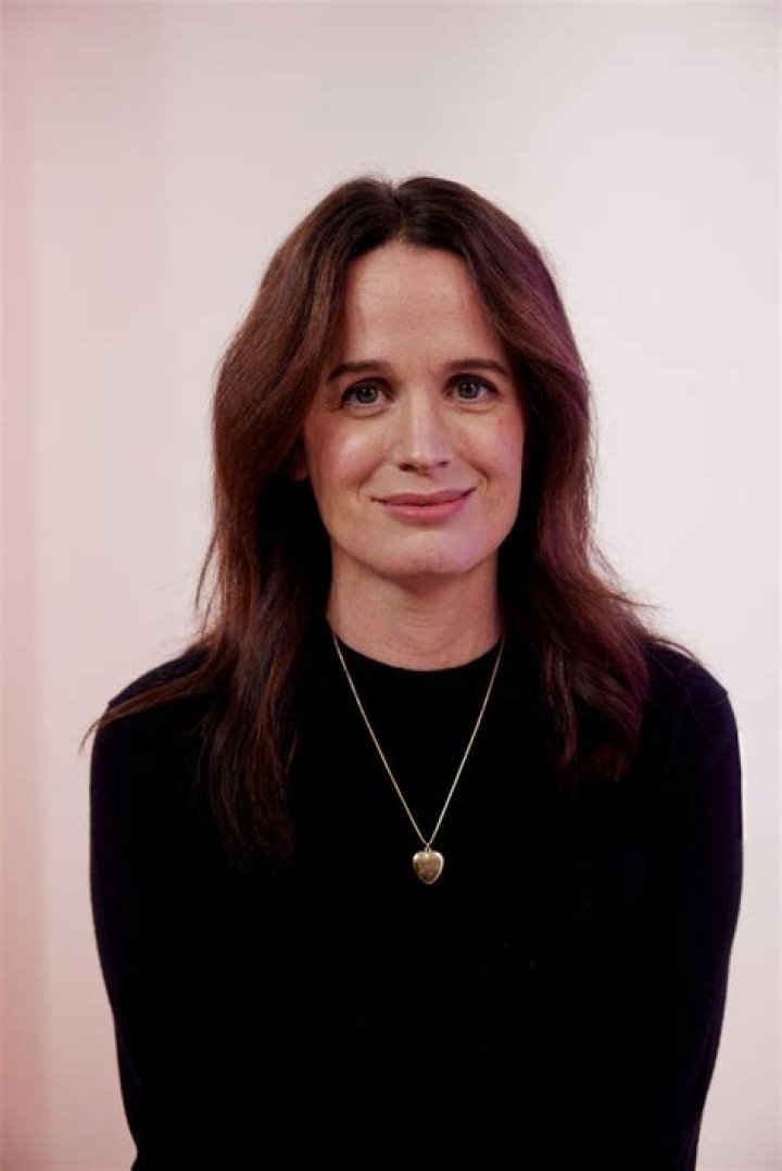One may recognize Elizabeth Reaser from the Twilight Series. There she