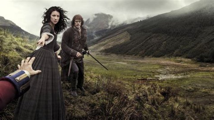 Outlander's Sam Heughan leaves fans swooning ahead of Oscars 2019