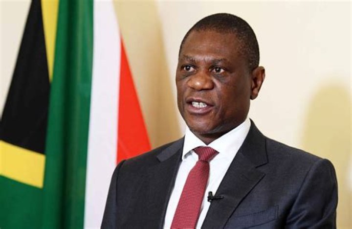 Paul Mashatile | Wife Hlumile Mjongile? Family And Net Worth Paul Mashatile