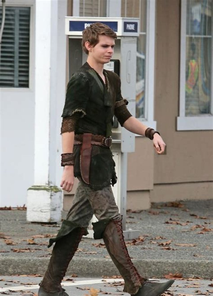 Peter Pan (Robbie Kay), Carmelo-maika
