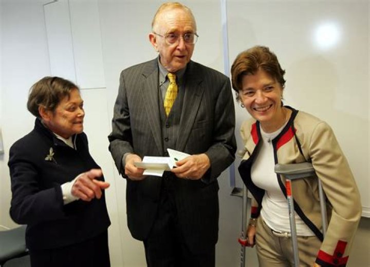 Philanthropist Harvey Sandler dies at 77 South Florida SunSentinel