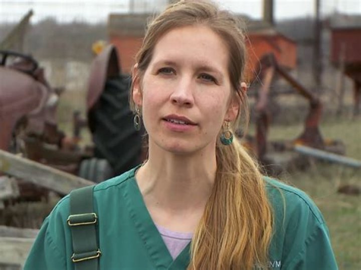Polments Dr. Emily's Dairy Swing Plunge The Incredible Dr. Pol YouTube