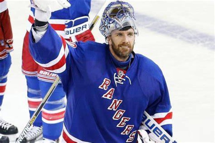 Rangers buying out Henrik Lundqvist in bittersweet end of an era