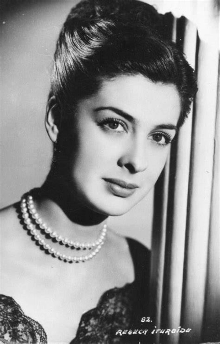 Rebeca Iturbide Mexican actress, Latina beauty, Beautiful actresses