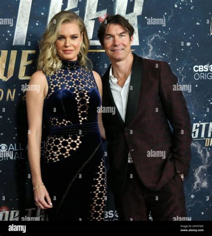 Rebecca Romijn and Jerry O'Connell Step out With Their Twin Daughters