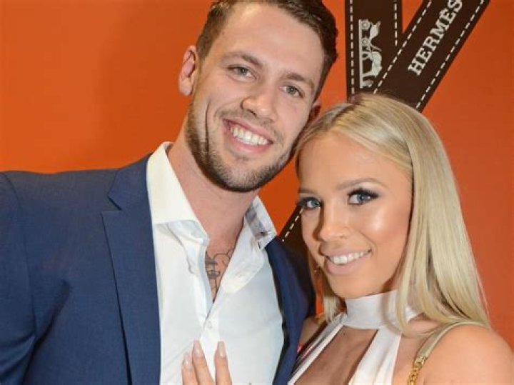 Reece Hawkins' new girlfriend London Goheen takes a swipe at his ex