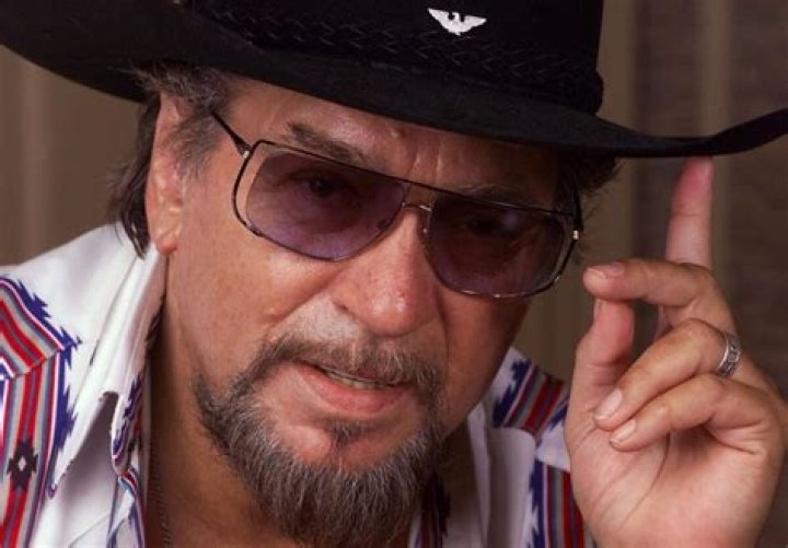 Remembering Waylon Jennings on anniversary of his death Los Angeles Times