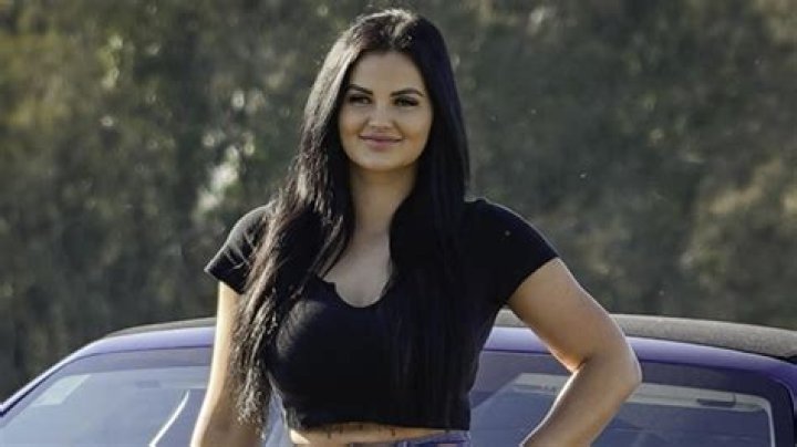 Renee Gracie OnlyFans car Porn star flaunts Audi branded car promoting