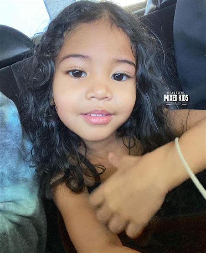 Rissa Toocute 29 years