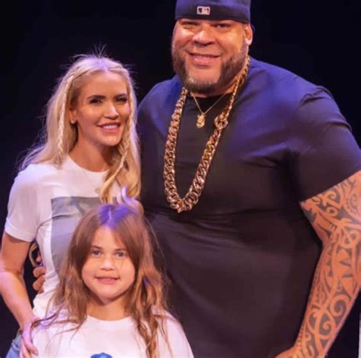 Rob Corddrys Wife And Children Are As Funny As He Is