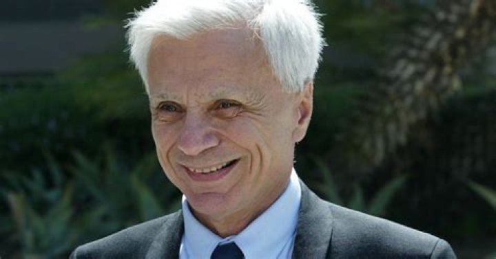 Robert Blake, actor of "Baretta" and "Lost Highway," dies at 89