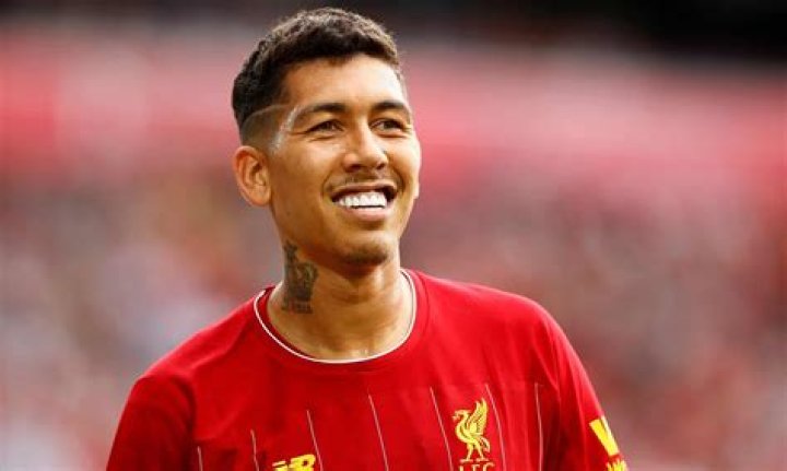 Roberto Firmino Biography Facts, Childhood, Family Life & Achievements