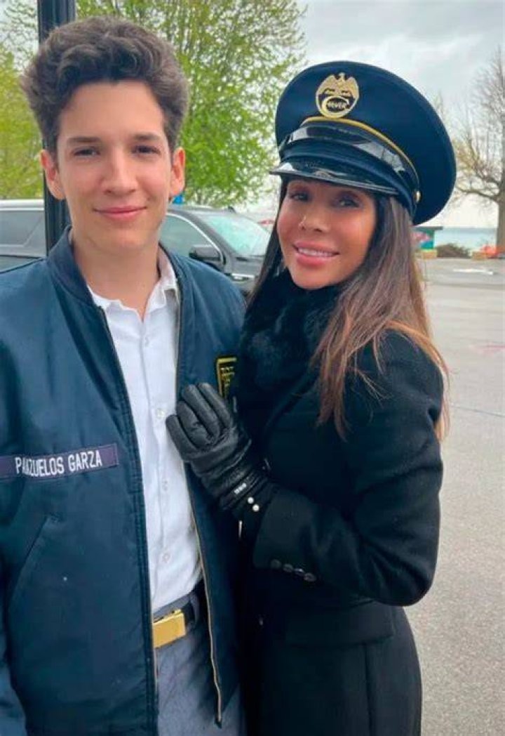 Roberto Palazuelos celebra con su exesposa los logros de su hijo