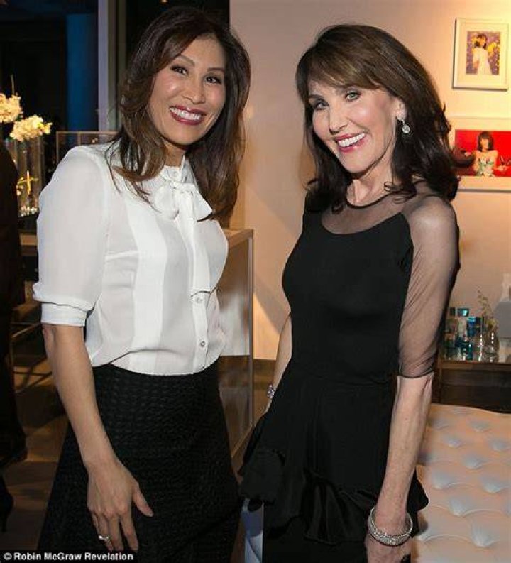 Robin Mcgraw Twin Sister