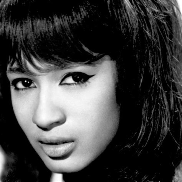 Ronnie Spector, 1960s Icon and Leader, Dies at 78 Patabook