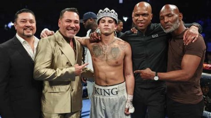 Ryan Garcia and Oscar De La Hoya taking feud public once again Bad