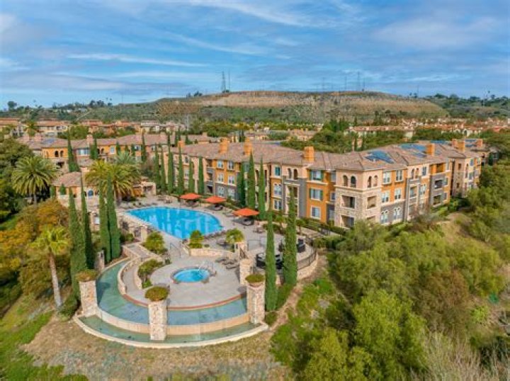 San Joaquin Lifestyles Feb 2011 by The Record Specialty Publications