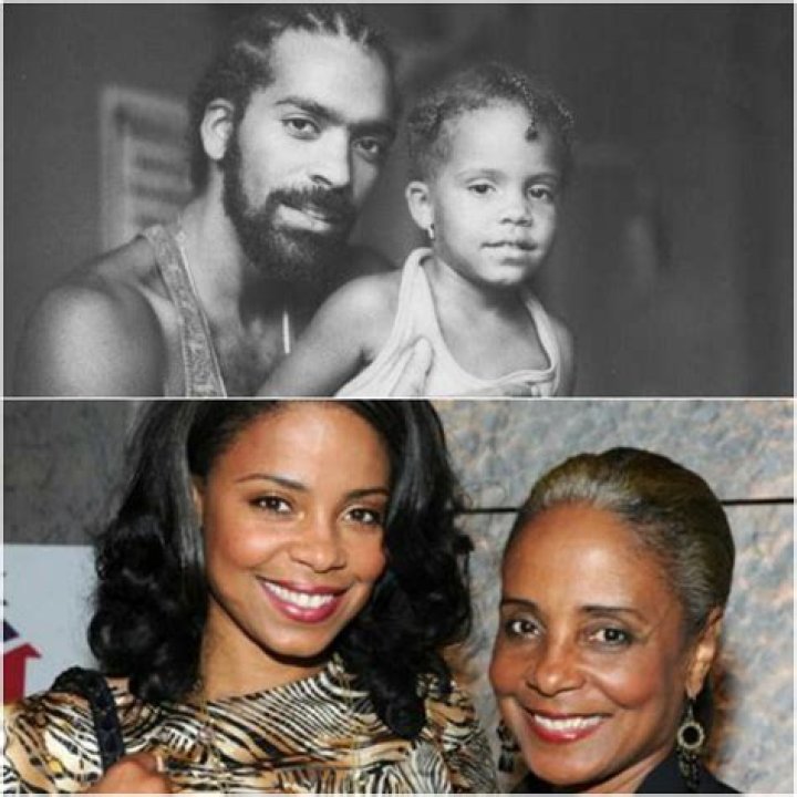 Sanaa Lathan with her Mother and Father.. blackladies