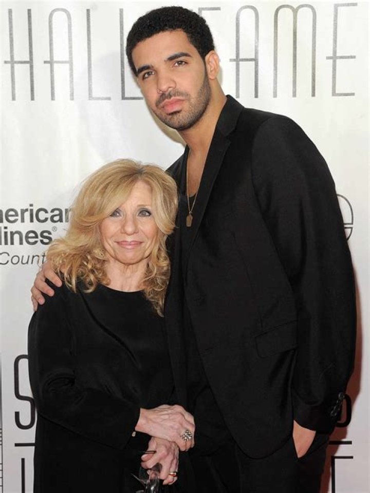 Sandi Graham (Drake's Mother) Bio, Wiki, Age, Birthday, Height, Family, Husband, Adonis, and Net Worth