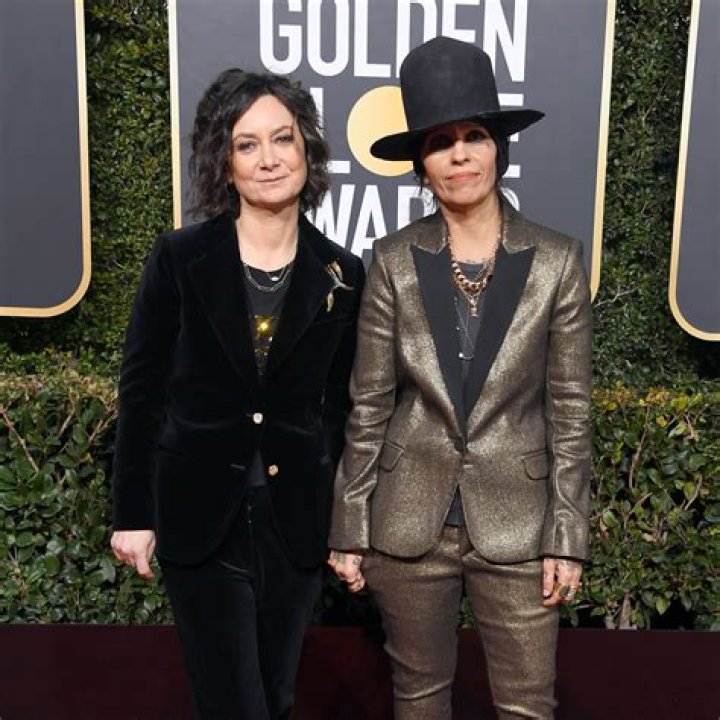 Sara Gilbert & Linda Perry from Celebs Who've Come Out as Gay E! News