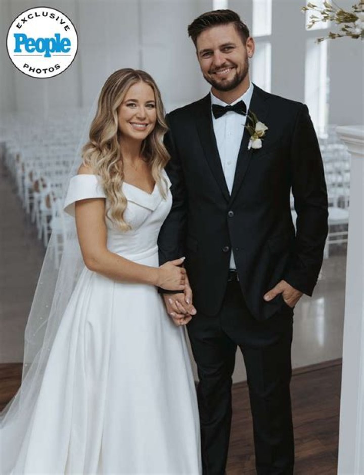 Sean Plott is Married to Wife Brit Weisman. Kids. TG Time