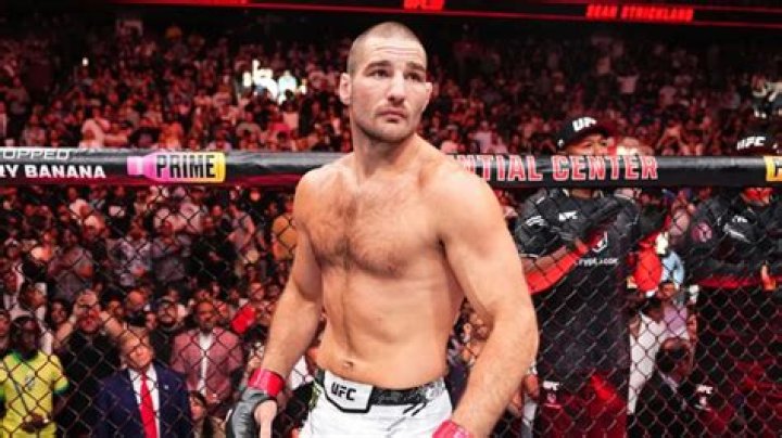 Sean Strickland's parents Did the UFC middleweight champion break his