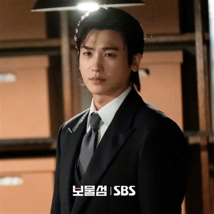 Seo Dong Joo (Korean Actor/Artist)