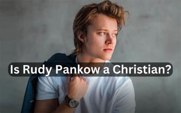 shanasya ☁️// Rudy Pankow hottie🤤🤙🏻 Hot actors, Actors, The pogues