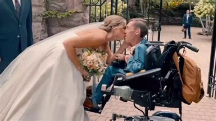 Shane Burcaw and Hannah Aylward Interabled Relationship Amazing Cool