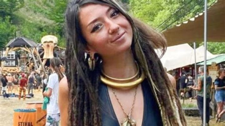 Shani Louk est&aacute; viva; novia de mexicano reh&eacute;n de Hamas
