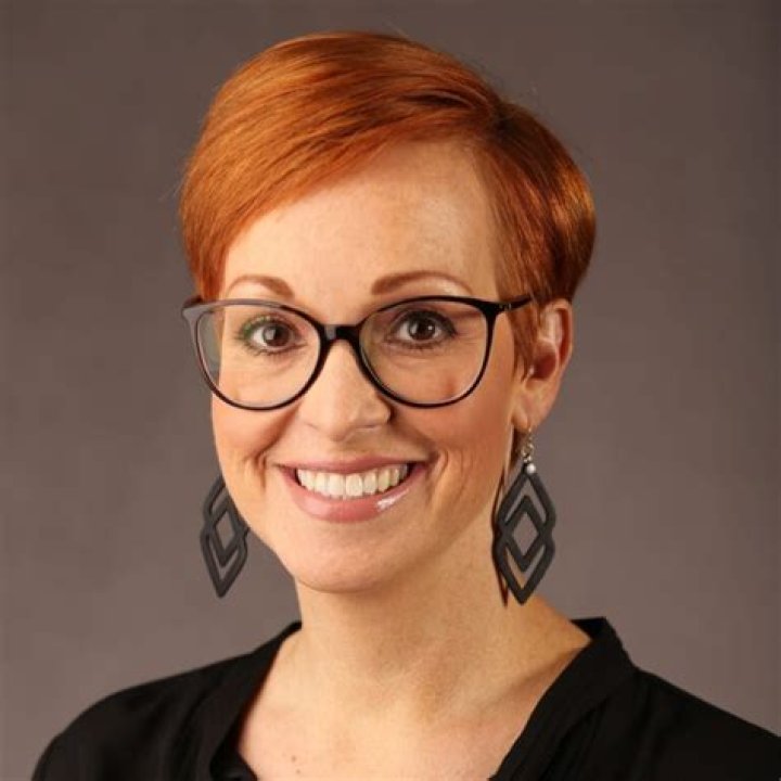 Shelly Brown Age Wikipedia How Old Is Larry Brown Wife? Children And