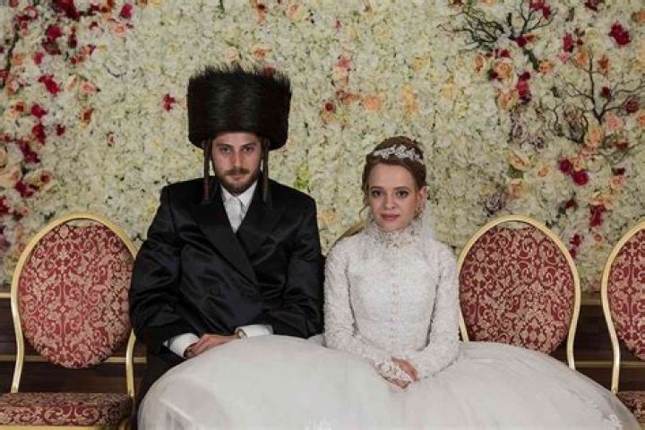 Shira Haas Husband Daniel Moreshet Age, Her Net Worth, Parents, Family