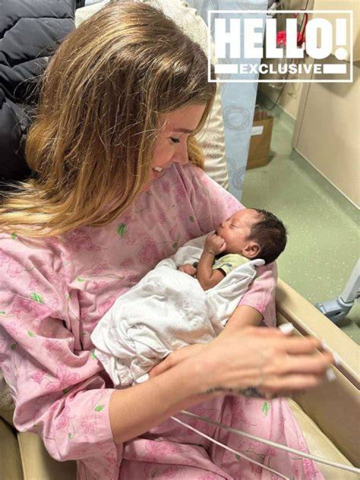 Singer Joss Stone Baby Girl With BF Cody DaLuz Watch The