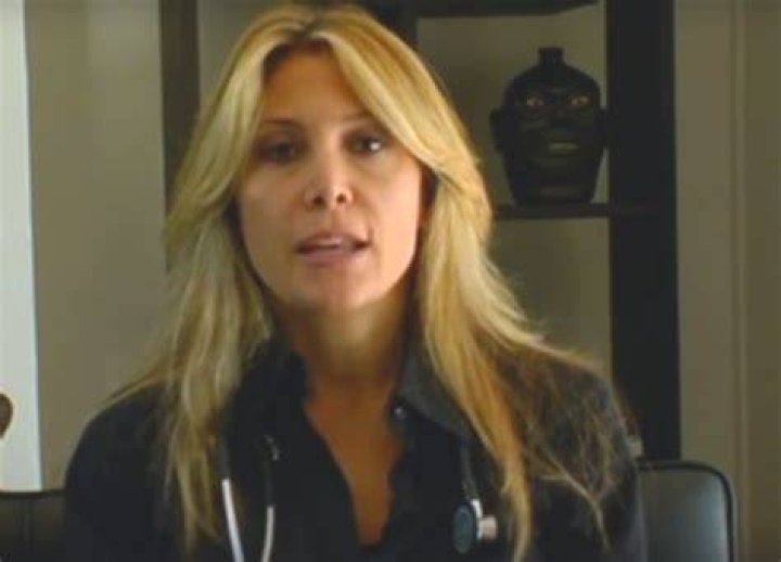 Skylar Satenstein Ulrich MD, Biography, Wiki, Age【 Lars Ulrich Wife 】Dr