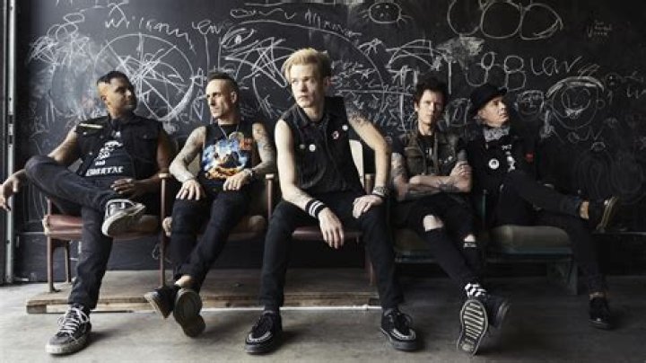 Sum 41's Deryck Whibley + Wife Ari Open Up On Mental Health