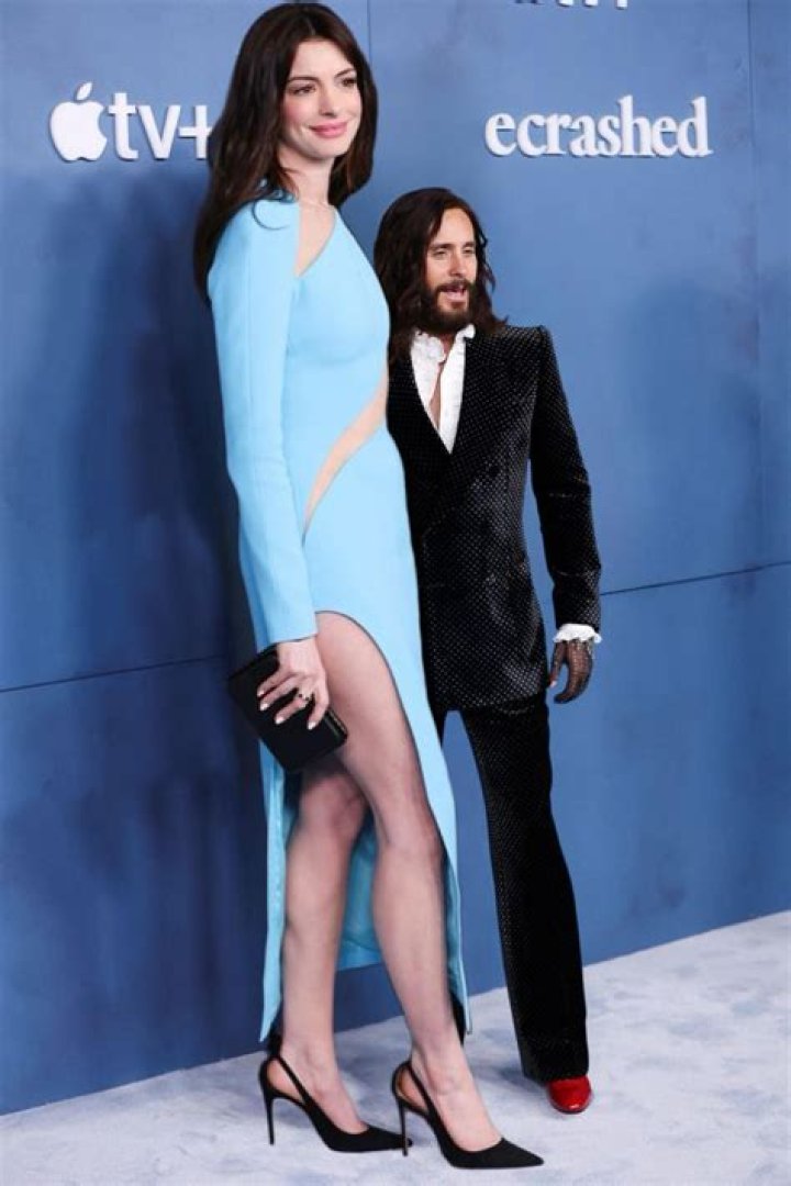 Tall Anne Hathaway by tallBabes on DeviantArt