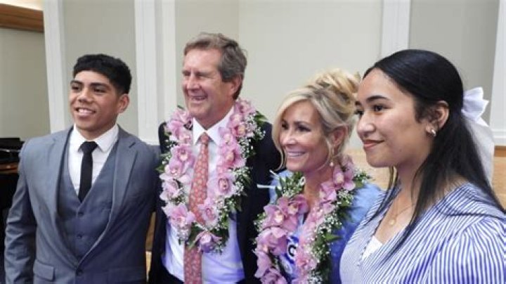 Tamara Runia Family & Parents Meet Father Vincent Alma Wood and mother