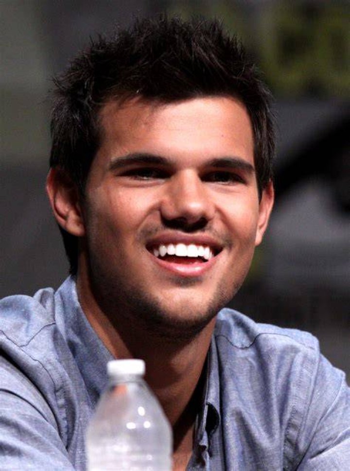 Taylor Lautner Biography, Height & Life Story Super Stars Bio