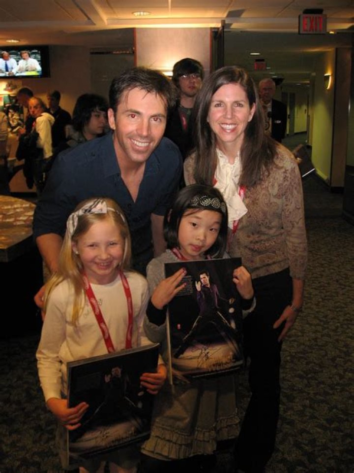 The Bendick Family Stars on Ice