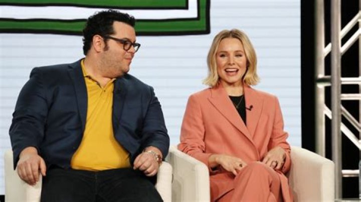 The truth about Josh Gad's wife Fr news24viral