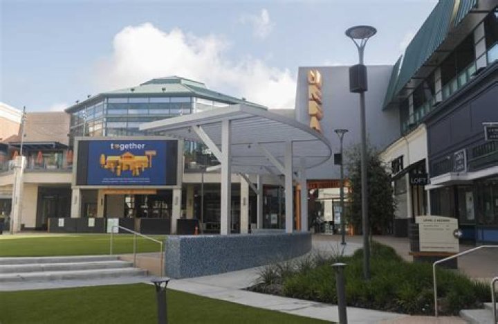 The Woodlands Mall adds courtyard, new amenities and stores