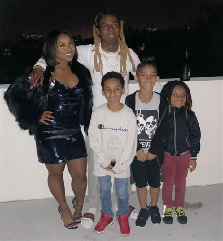 they are literally all waynes twin!!!! Lil wayne, Roupas fofas de